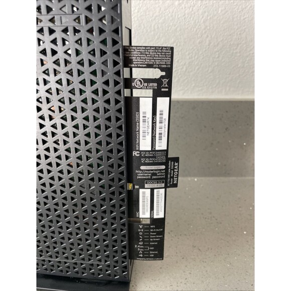 XFINITY/COMCAST Netgear C6300 AC1750 WiFi Dual Band Cable Modem Gigabit Router - Picture 3 of 8